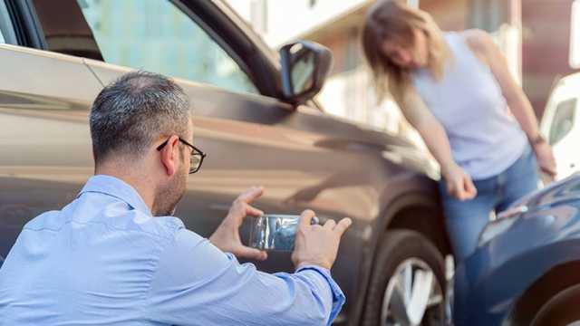 Traffic Insurance or Casco? Which One Should You Choose?